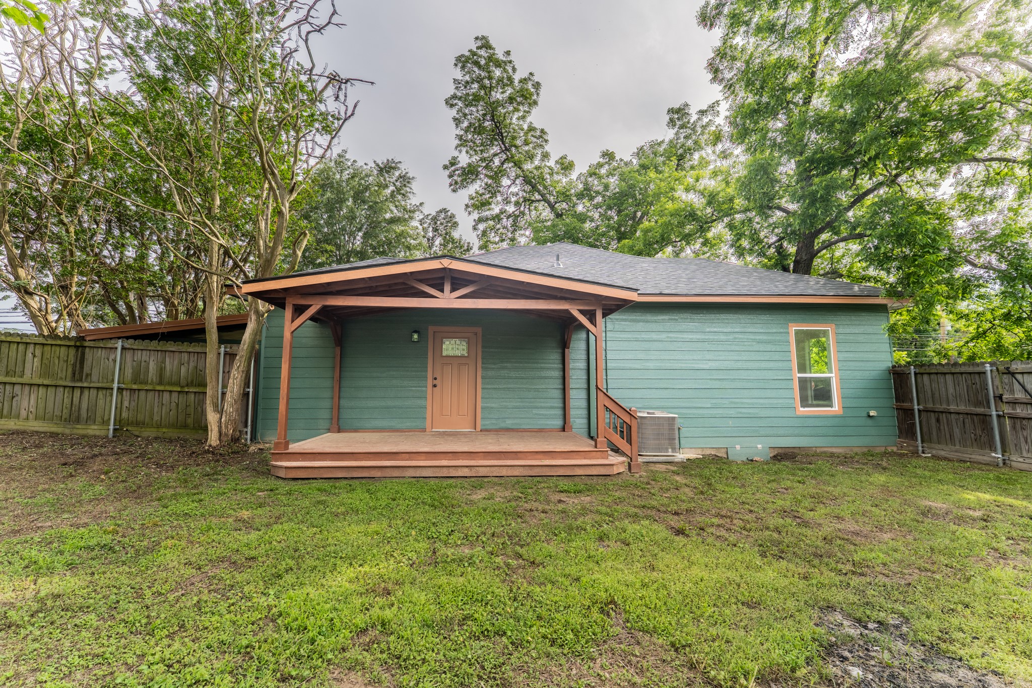 308 W Pine Street Winnsboro TX 75494
