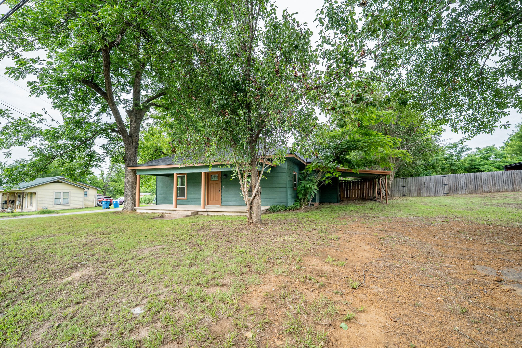 308 W Pine Street Winnsboro TX 75494