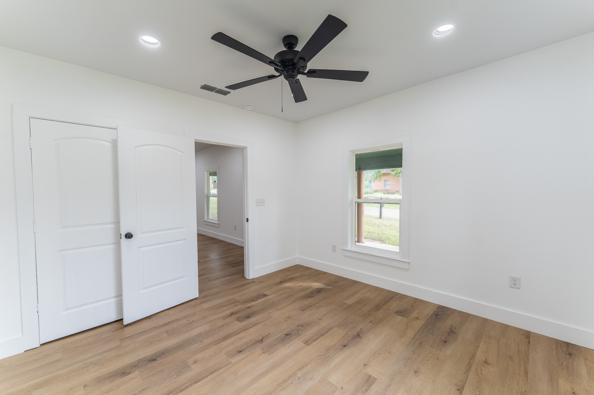 308 W Pine Street Winnsboro TX 75494