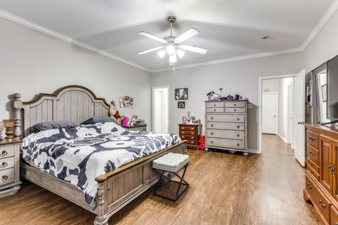 1121 Hidden Glen Court Burleson TX 76028