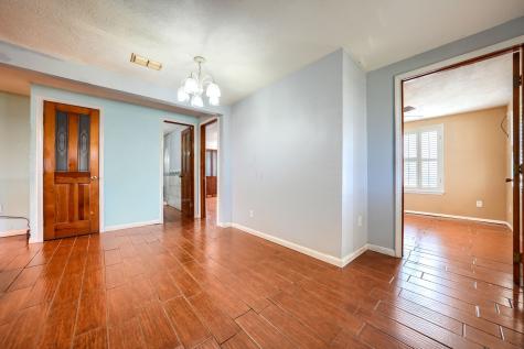 2112 Mangum Street Commerce TX 75428