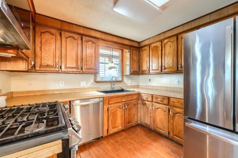 2112 Mangum Street Commerce TX 75428