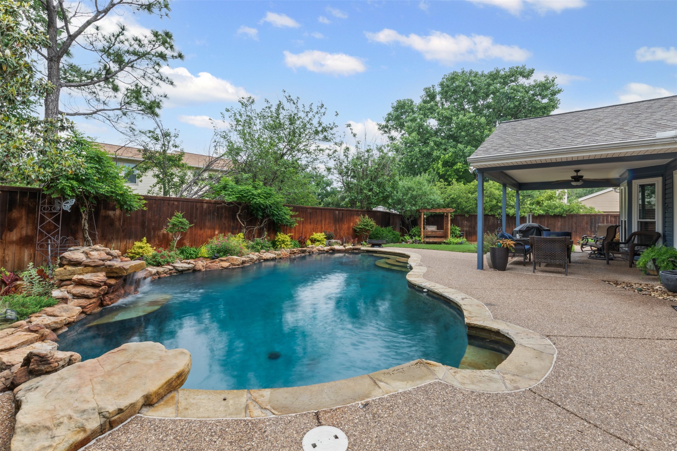 825 Heather Wood Drive Grapevine TX 76051