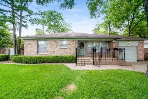 2740 Mayhew Drive Dallas TX 75228
