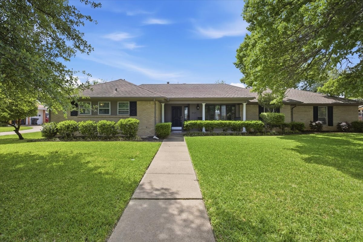 4321 Selkirk Drive W Fort Worth TX 76109