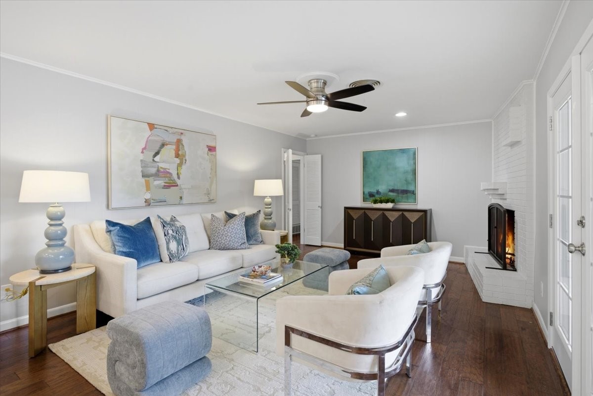 4321 Selkirk Drive W Fort Worth TX 76109