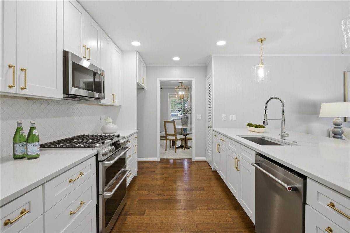 4321 Selkirk Drive W Fort Worth TX 76109