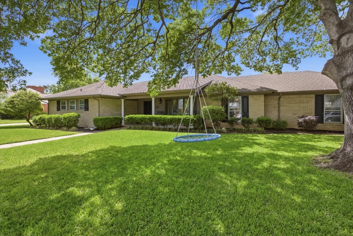 4321 Selkirk Drive W Fort Worth TX 76109