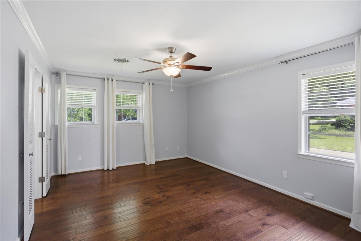 4321 Selkirk Drive W Fort Worth TX 76109
