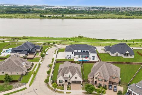 1910 Woodland Skipper Way Arlington TX 76005