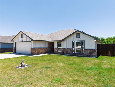 1124 Limestone Drive Lampasas TX 76550
