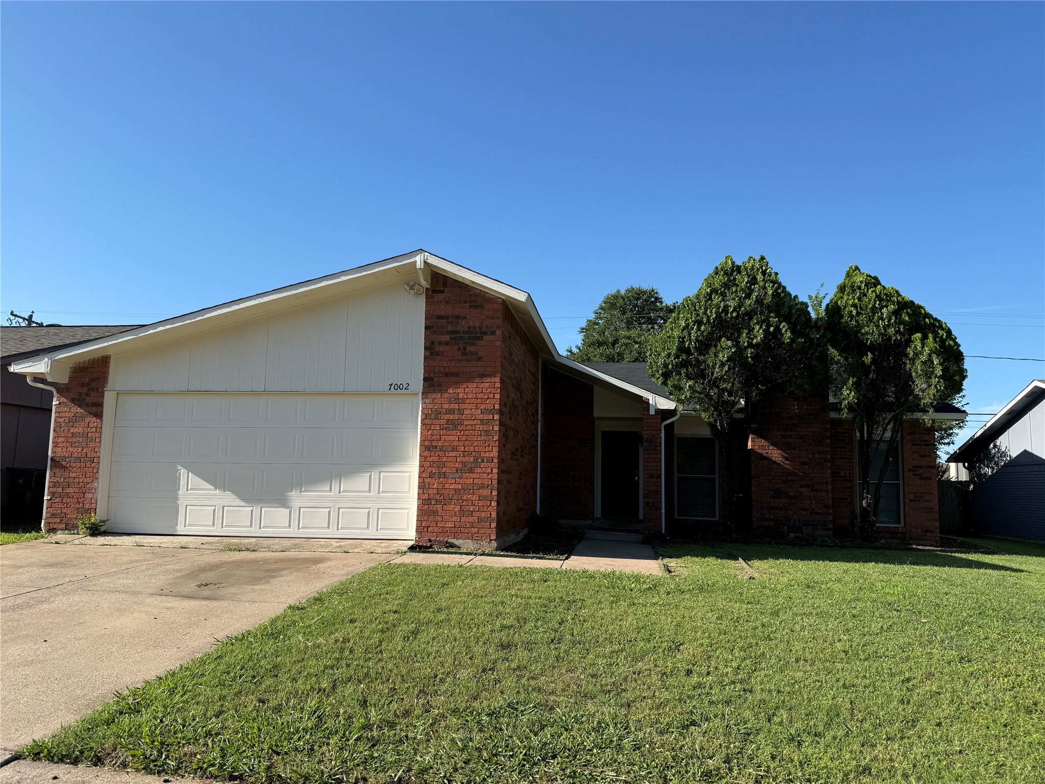 7002 Forestview Drive Arlington TX 76016