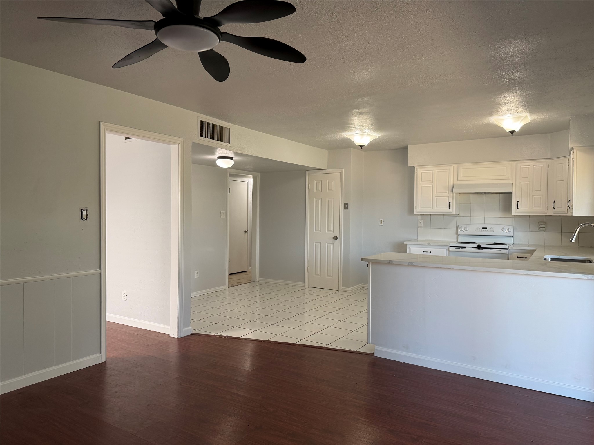 7002 Forestview Drive Arlington TX 76016