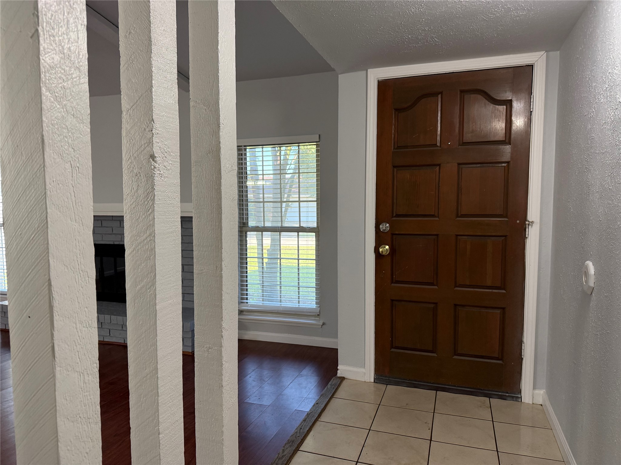 7002 Forestview Drive Arlington TX 76016