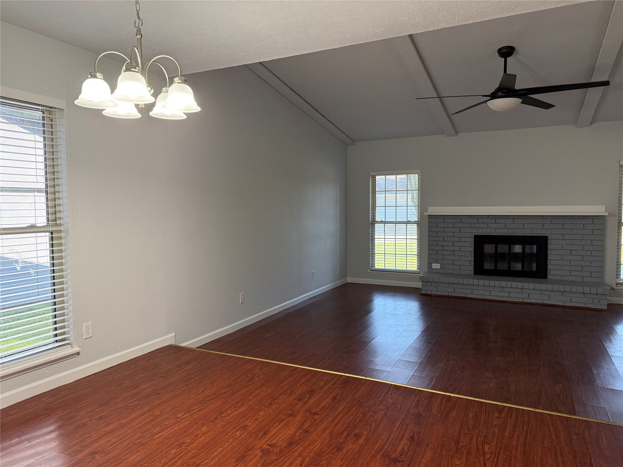 7002 Forestview Drive Arlington TX 76016