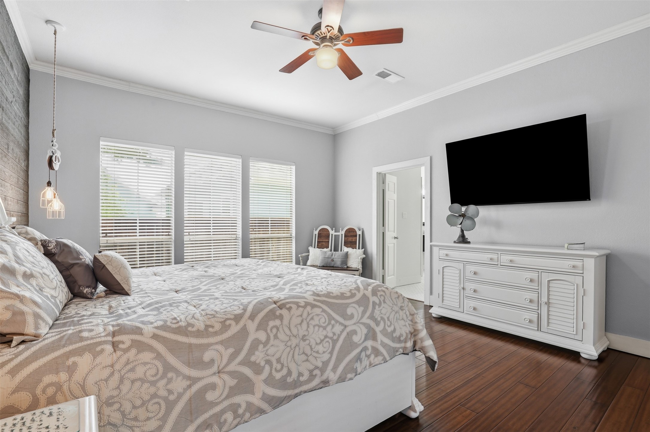 8321 Bridge Street North Richland Hills TX 76180