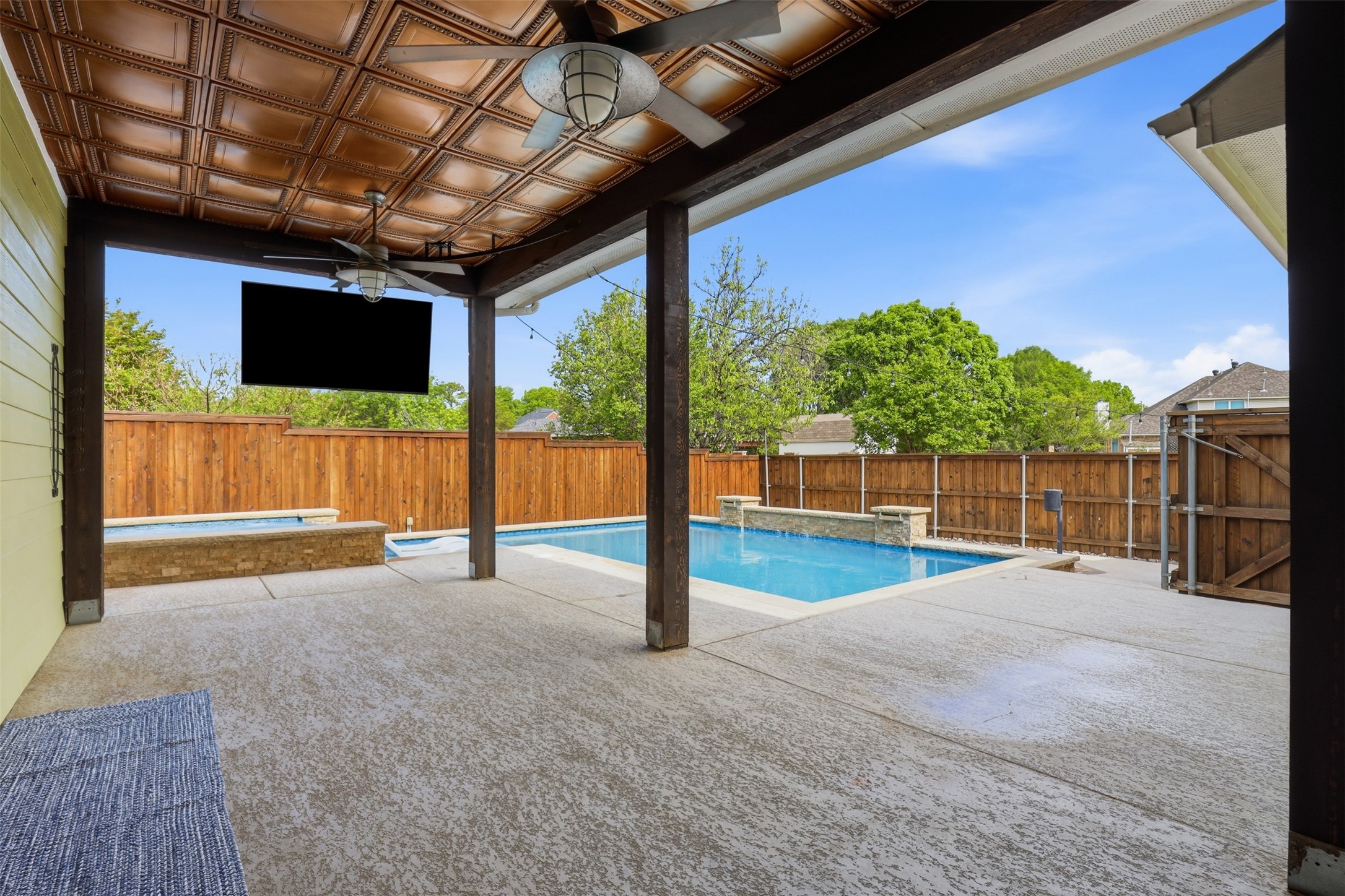 8321 Bridge Street North Richland Hills TX 76180
