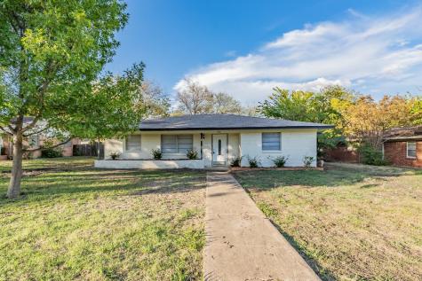 930 Danish Drive Grand Prairie TX 75050