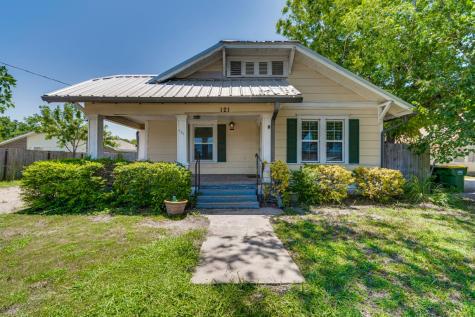 121 Harpold Italy TX 76651