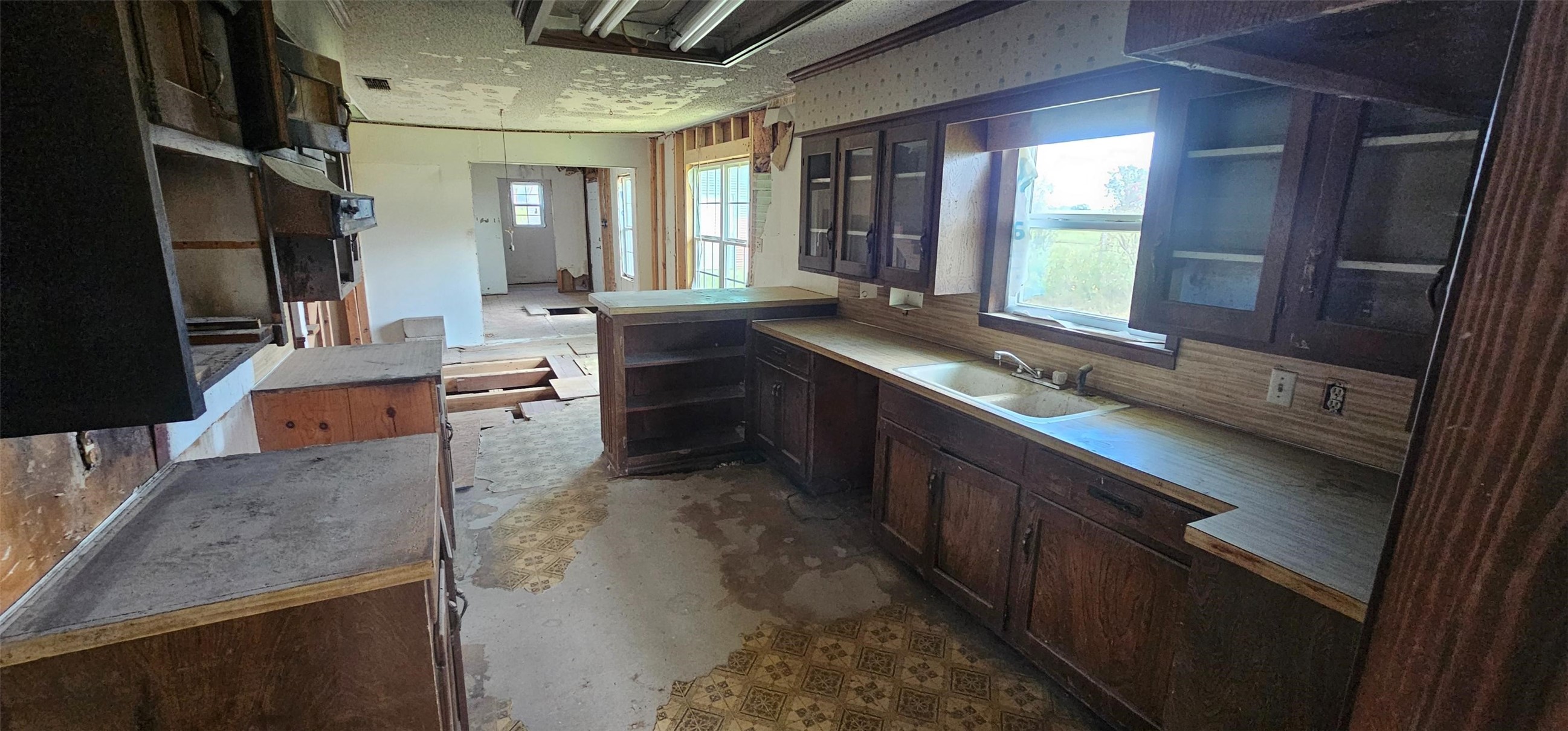 1405 Vz County Road 4111 Canton TX 75103