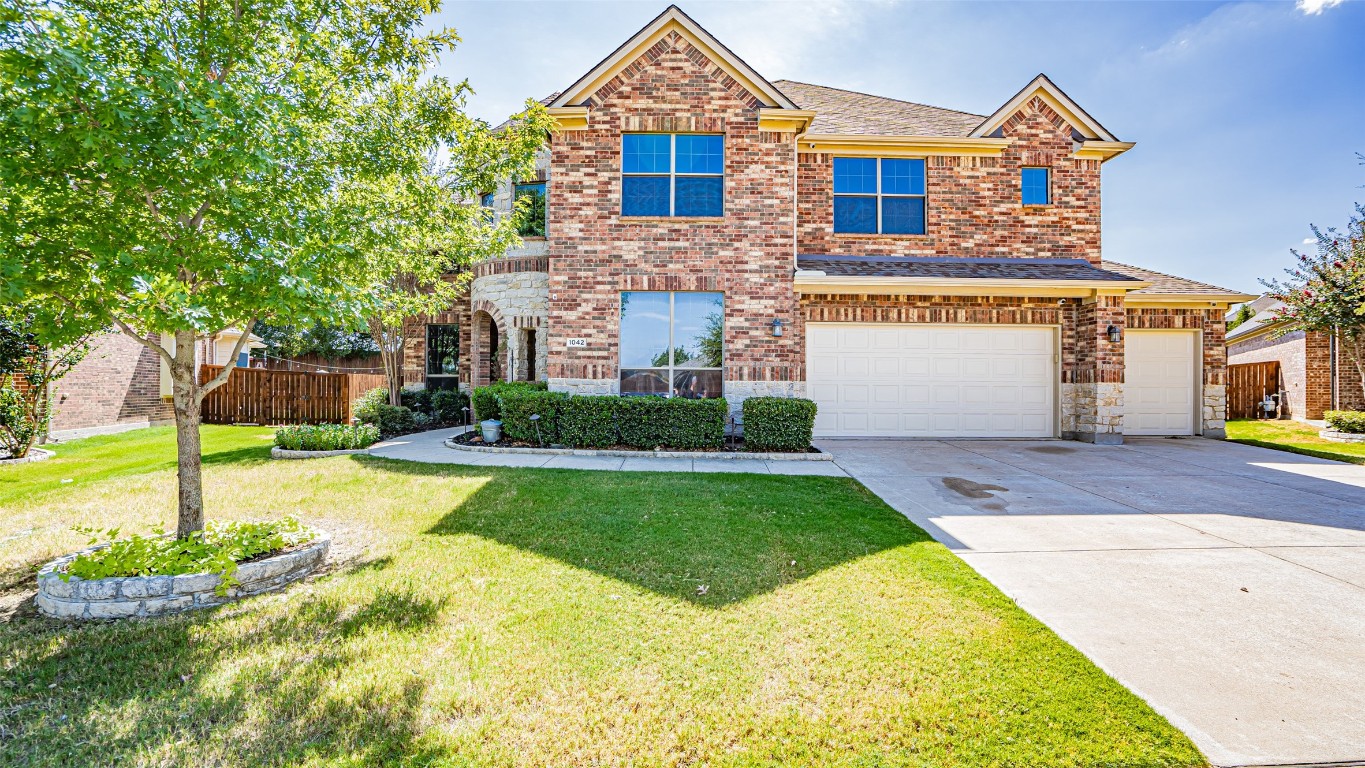 1042 Tara Drive Burleson TX 76028