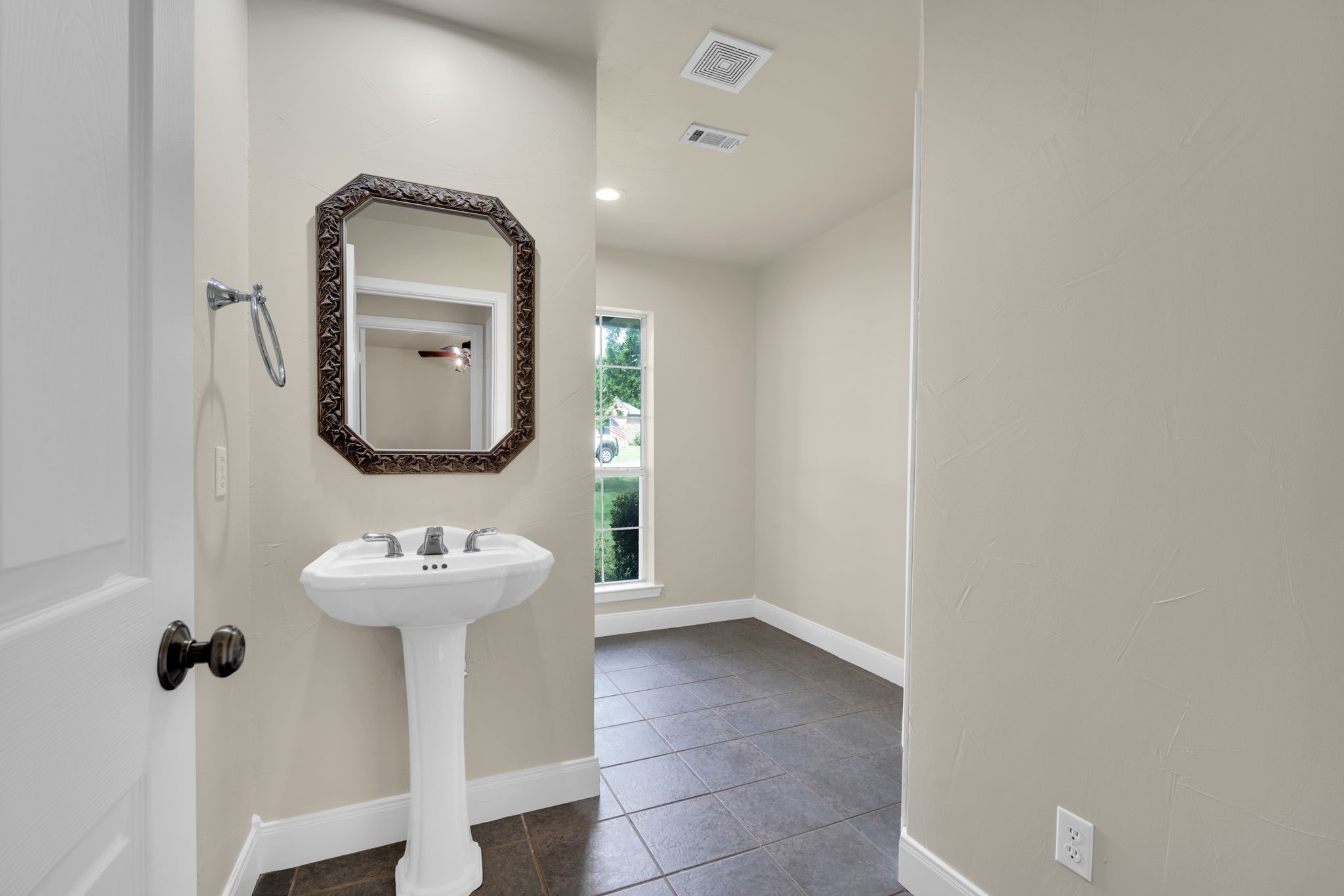 6202 Vicney Lane Midlothian TX 76065