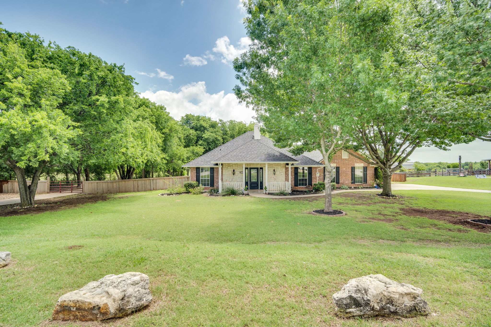 6202 Vicney Lane Midlothian TX 76065