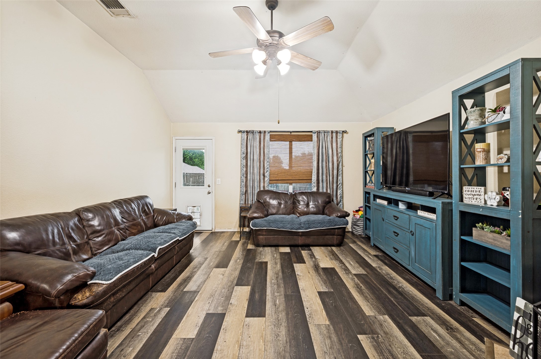 8701 Wagon Trail Cross Roads TX 76227