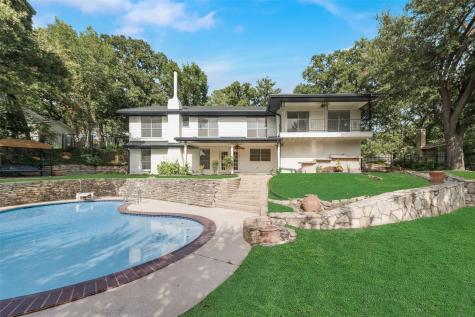 1013 Edgecliff Drive Bedford TX 76022
