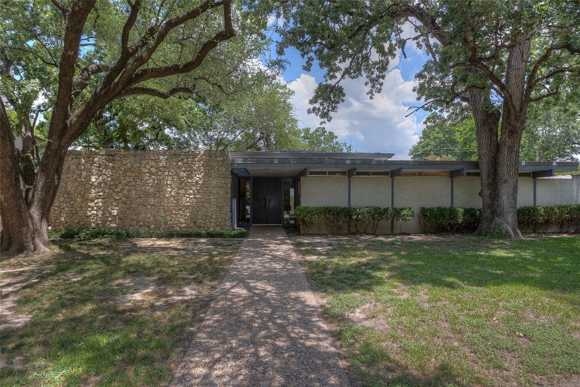 4116 Pebblebrook Court Fort Worth TX 76109