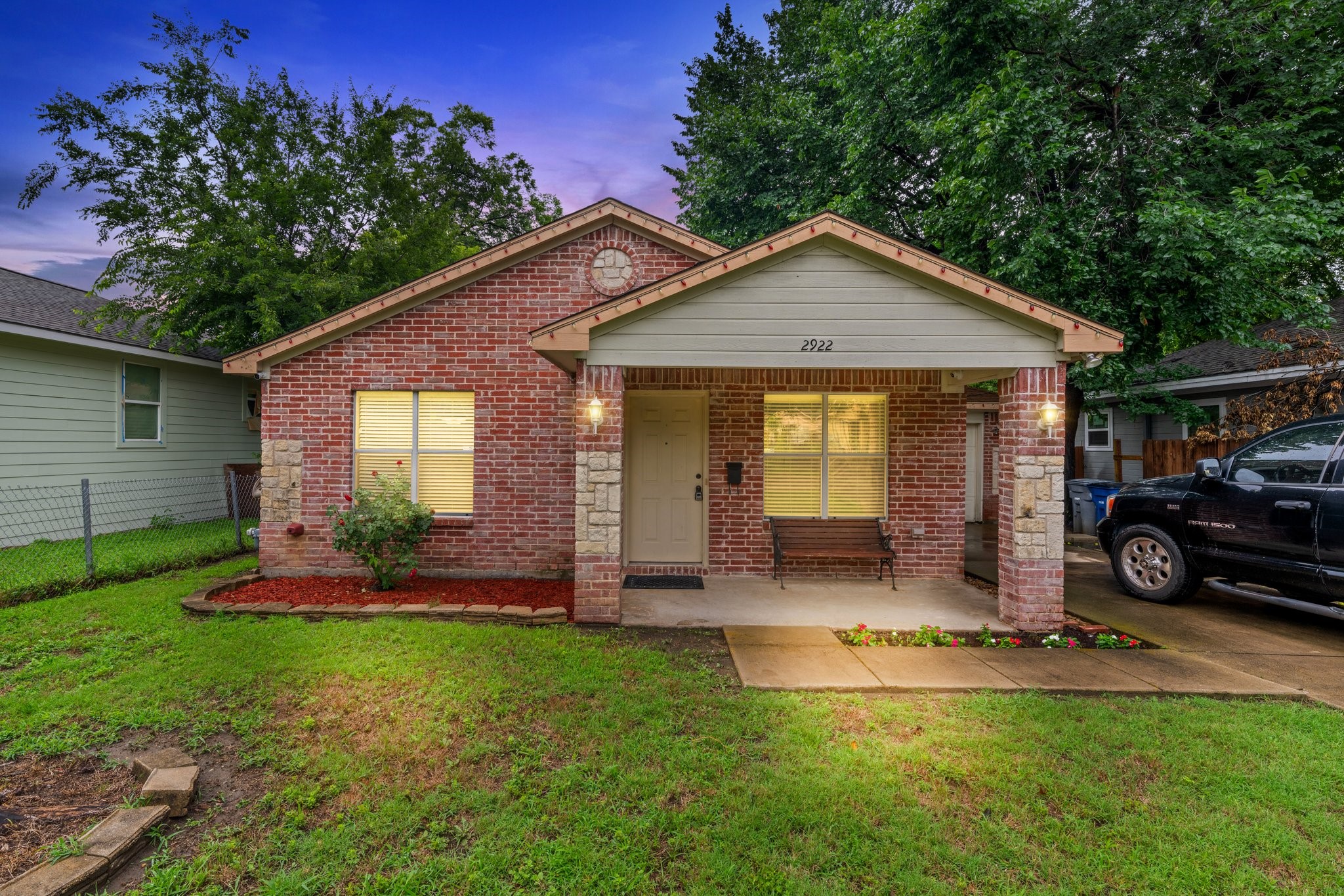 2922 Reynolds Avenue Dallas TX 75223