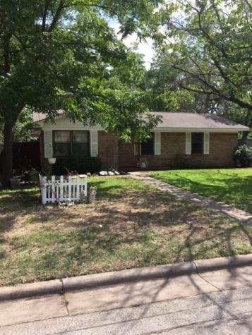 1504 Lyndale Drive Ennis TX 75119