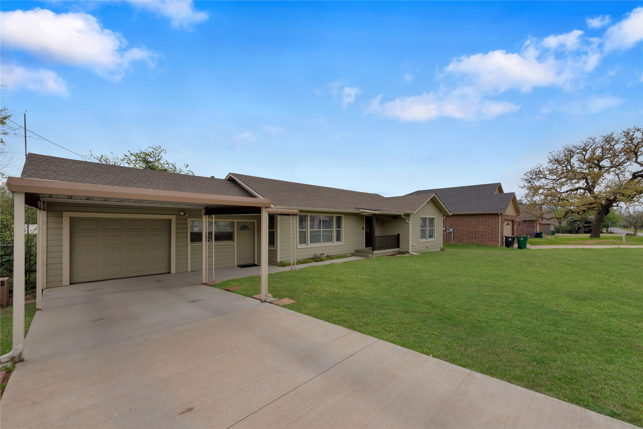 400 Veatch Street Joshua TX 76058