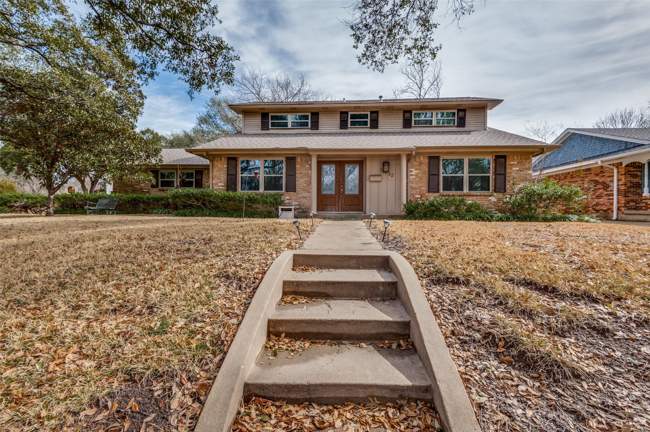 11752 Dixfield Drive Dallas TX 75218