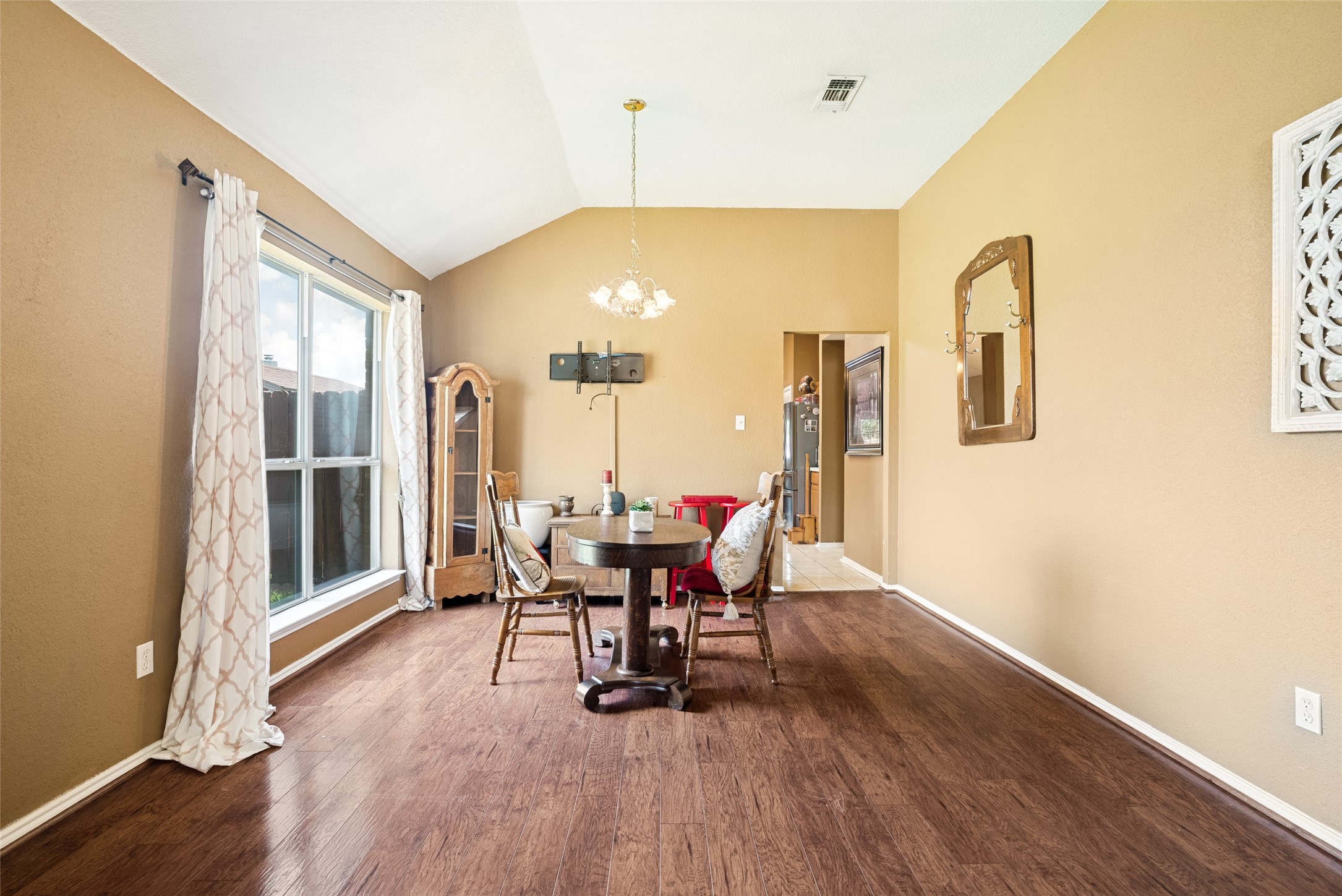 1005 Darren Drive Burleson TX 76028