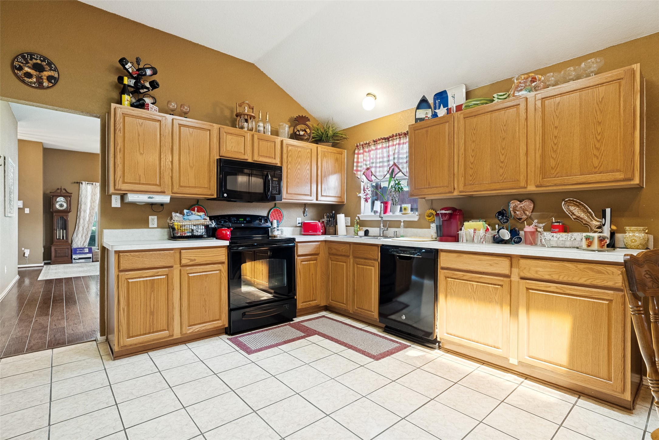 1005 Darren Drive Burleson TX 76028