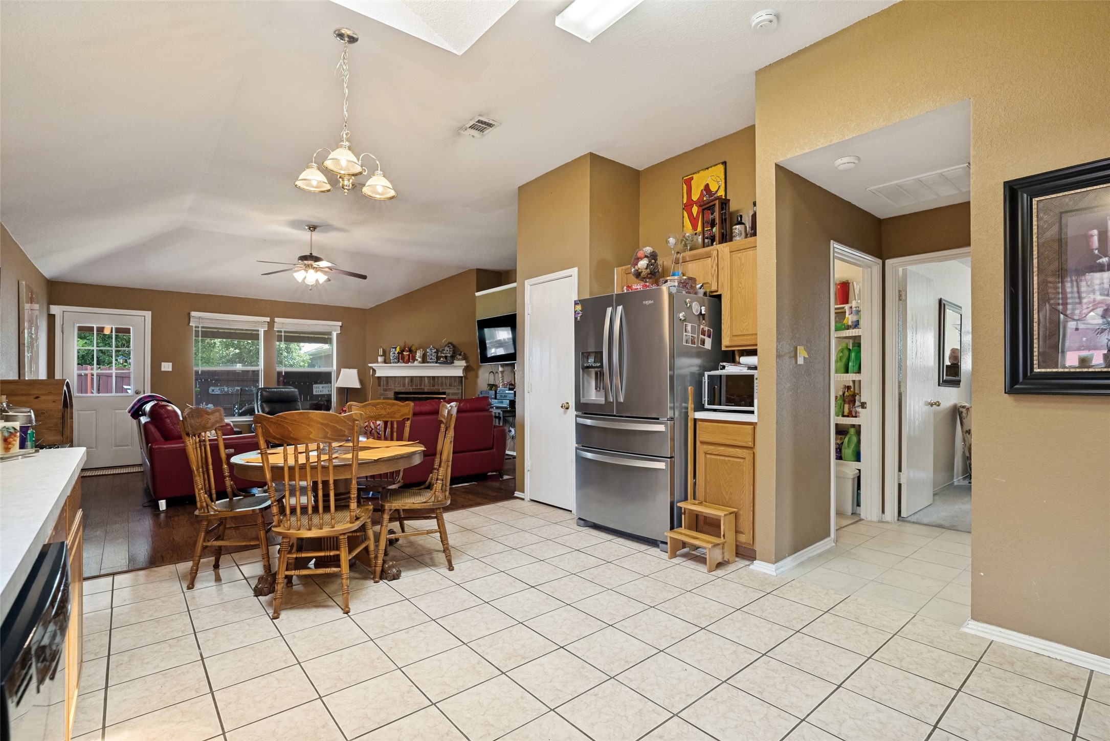 1005 Darren Drive Burleson TX 76028