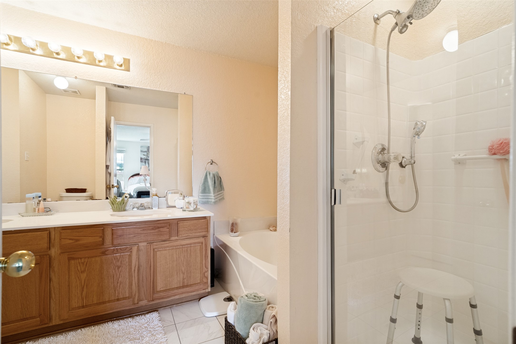1005 Darren Drive Burleson TX 76028