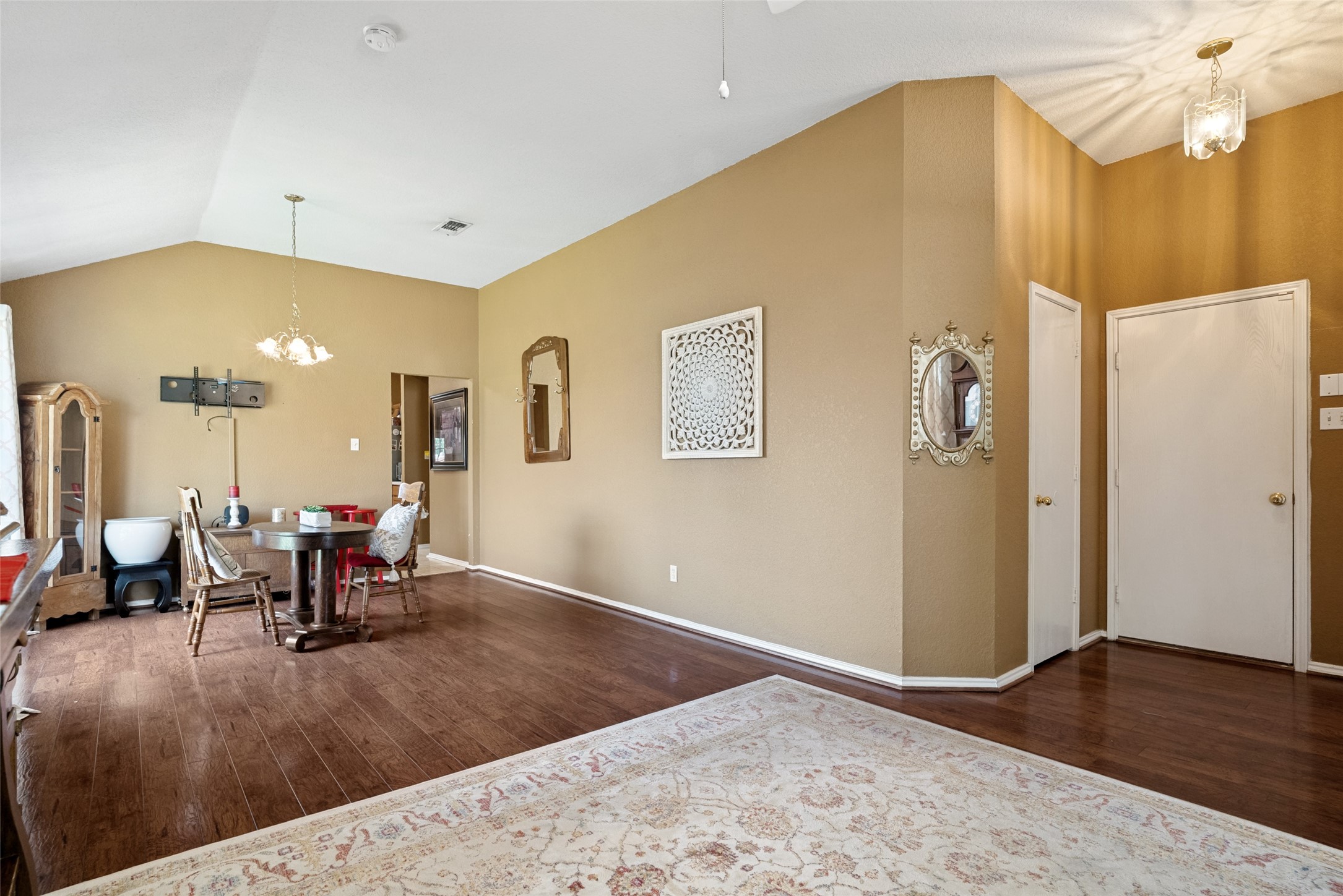 1005 Darren Drive Burleson TX 76028