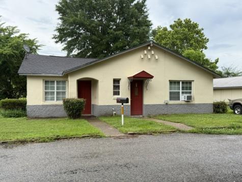 302 E 11th Street Mt Pleasant TX 75455