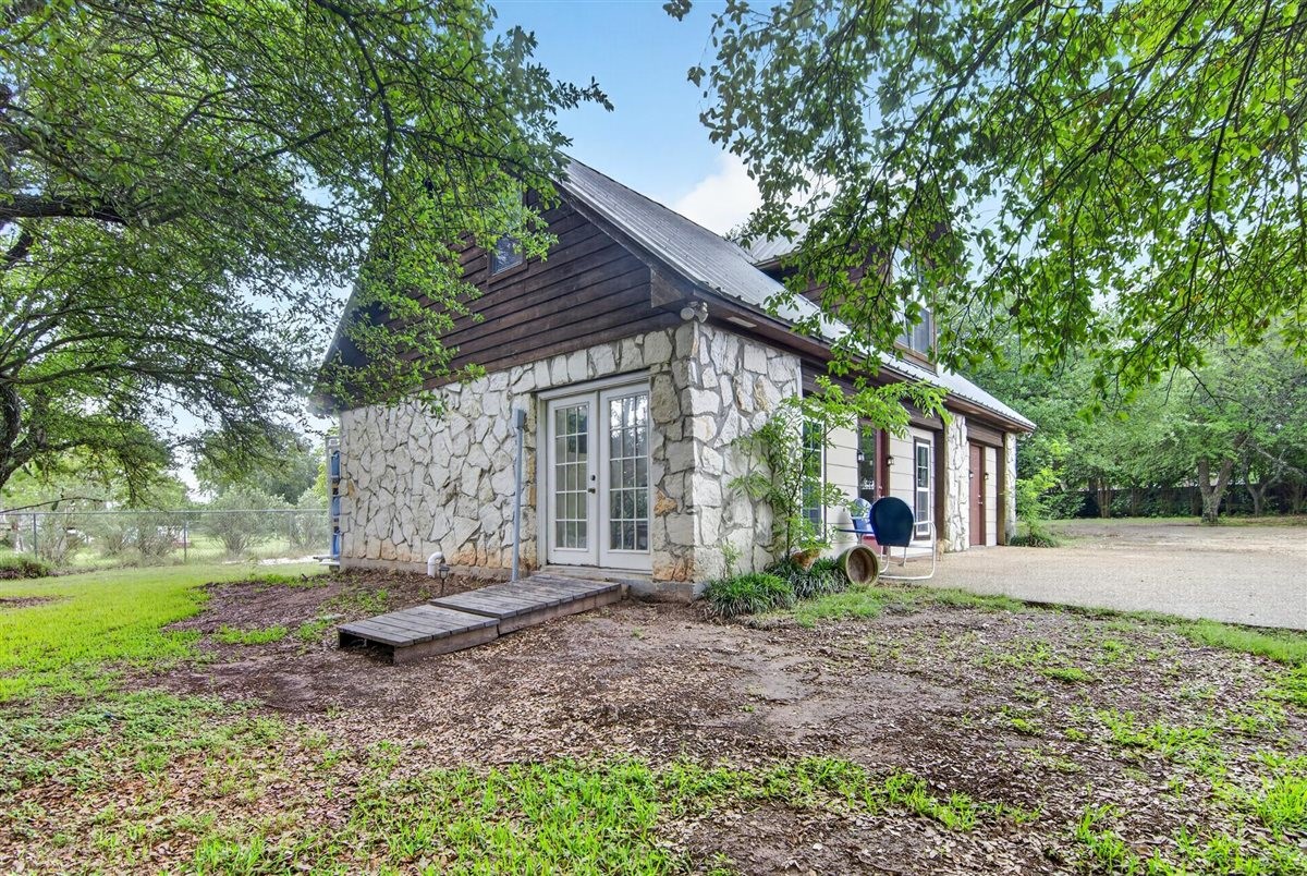 1 Chauna Way Bruceville TX 76630