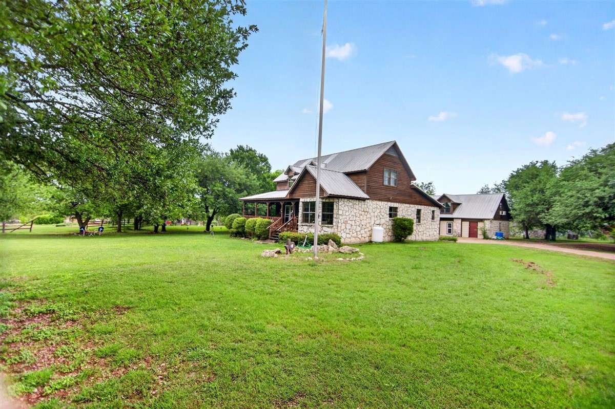 1 Chauna Way Bruceville TX 76630