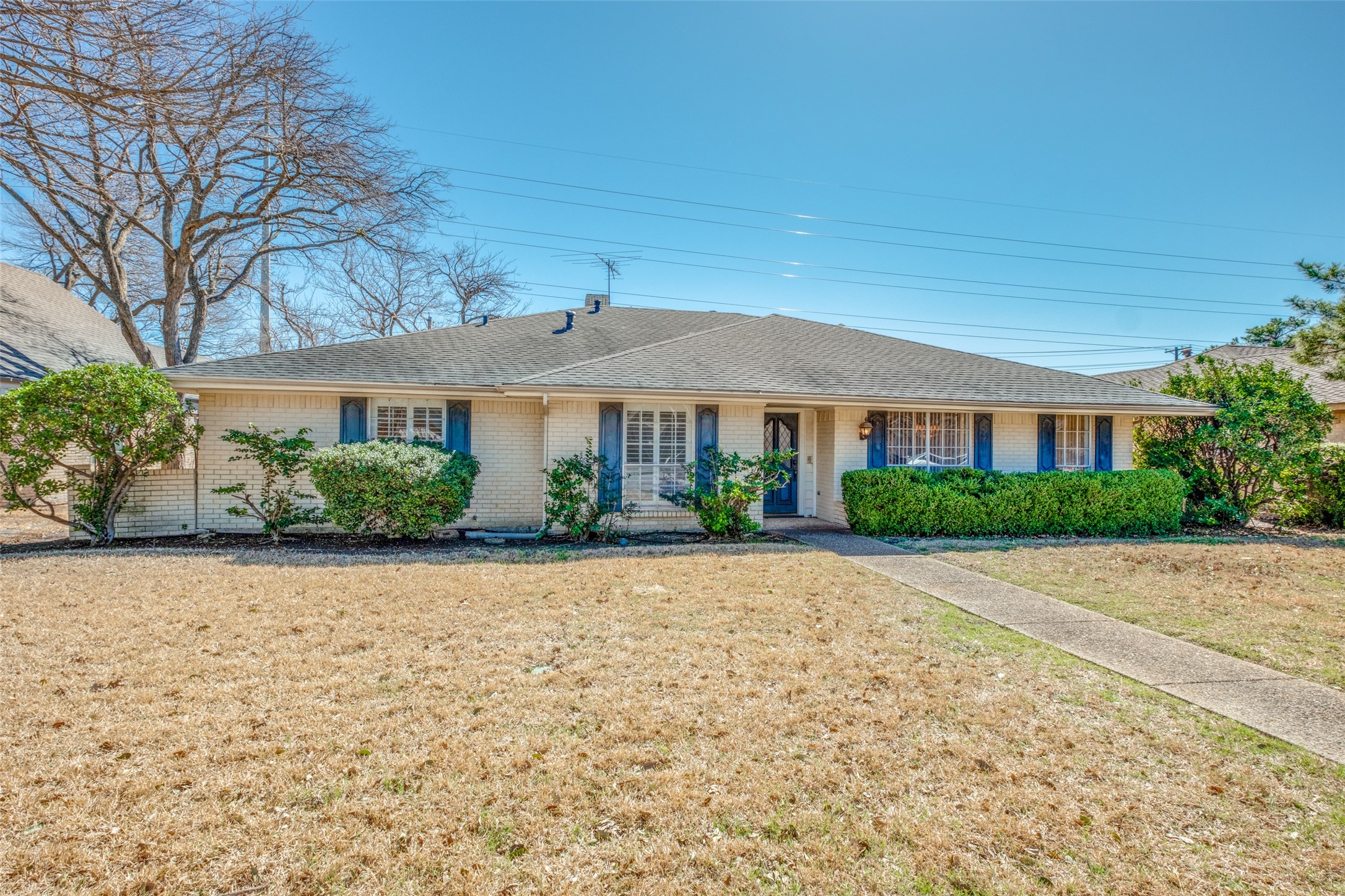 6742 Saint Anne Street Dallas TX 75248