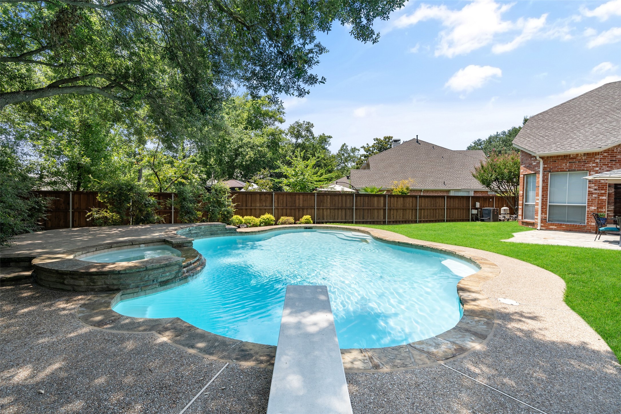 702 Athens Court Allen TX 75013