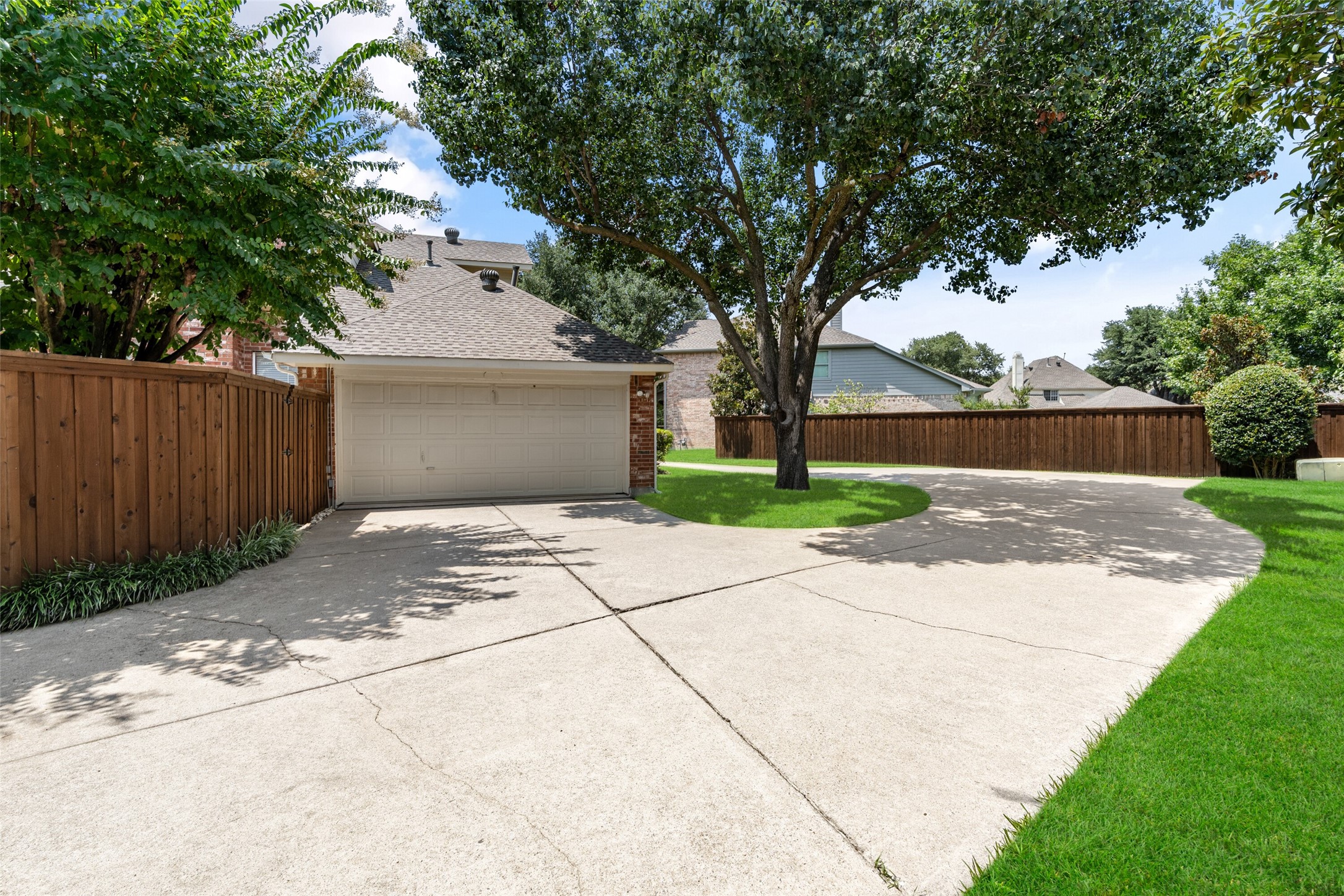 702 Athens Court Allen TX 75013