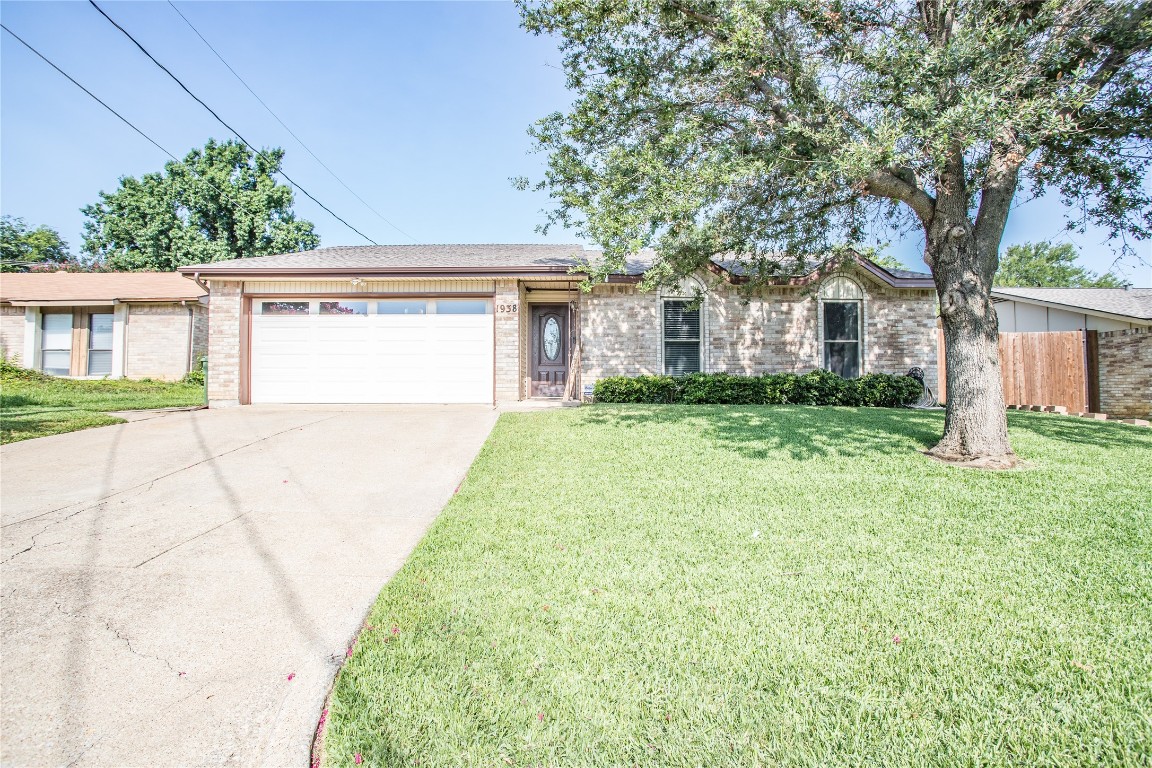 1938 Lost Creek Drive Arlington TX 76006