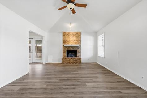 1130 Woodrow Drive Lewisville TX 75067