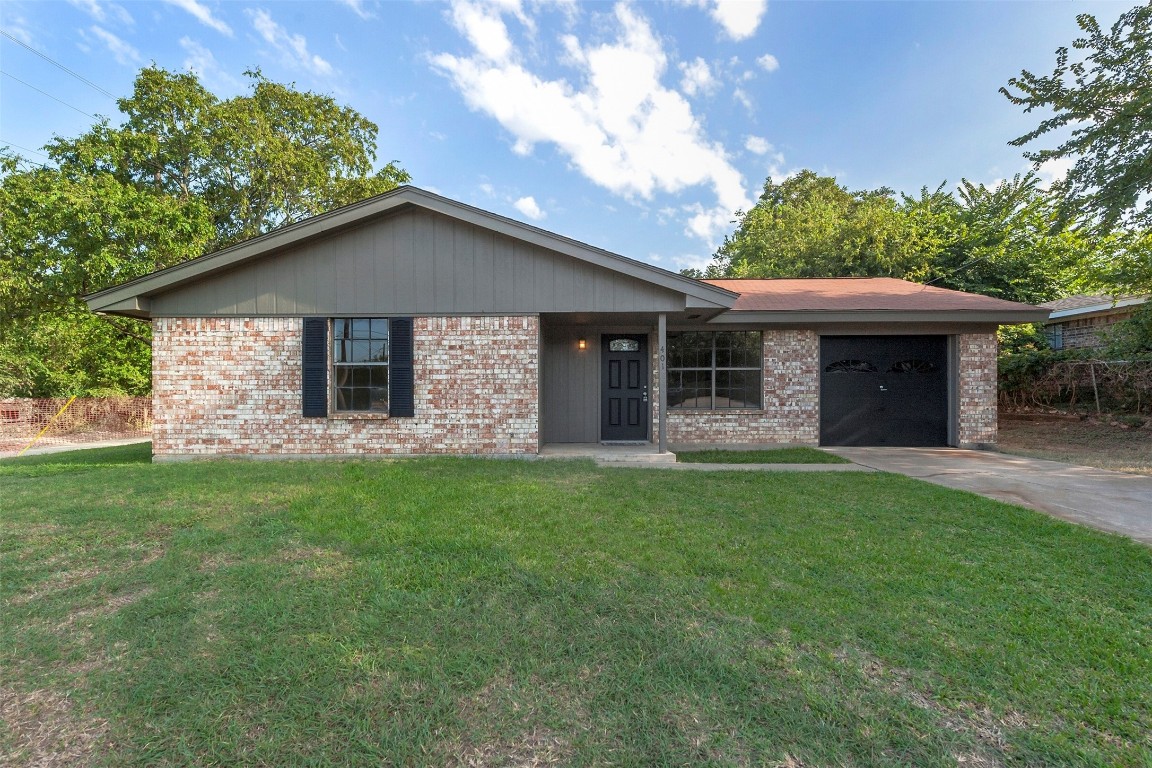 401 Throckmorton Street Weatherford TX 76086