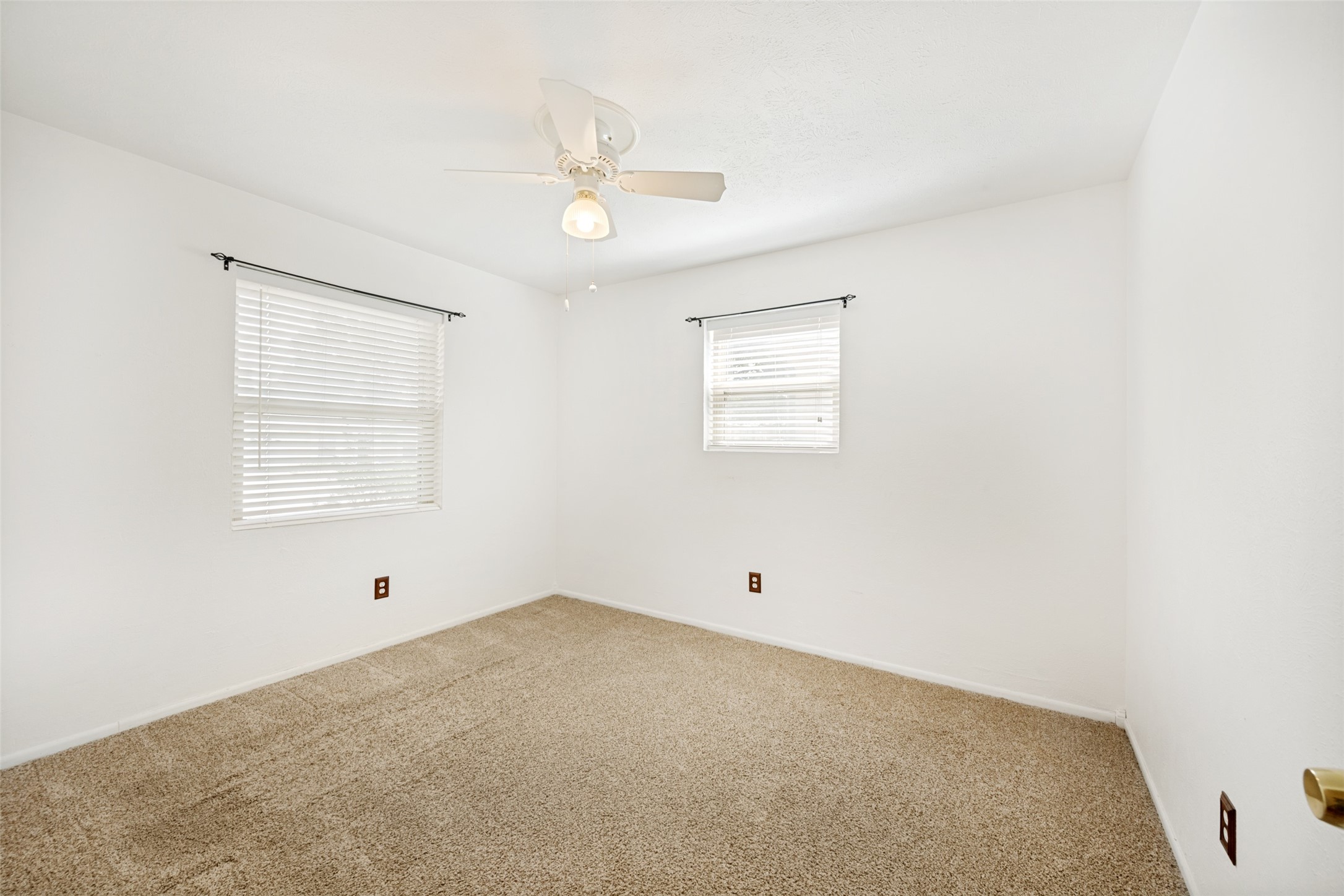 801 Brownstone Street Euless TX 76039
