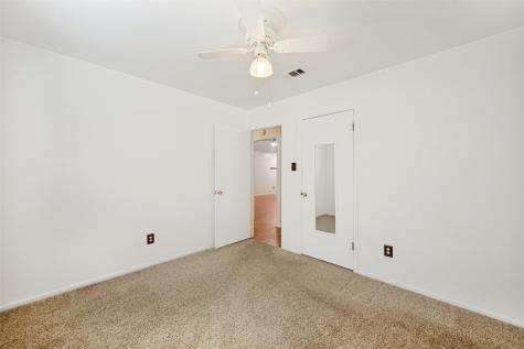 801 Brownstone Street Euless TX 76039